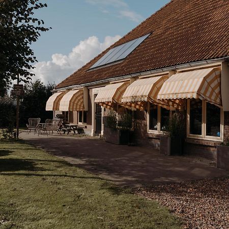 Breezand Camping De Tulpenweide Lege Kampeerplaats, Lege Plaats Op Het Gras Zonder Bed מראה חיצוני תמונה