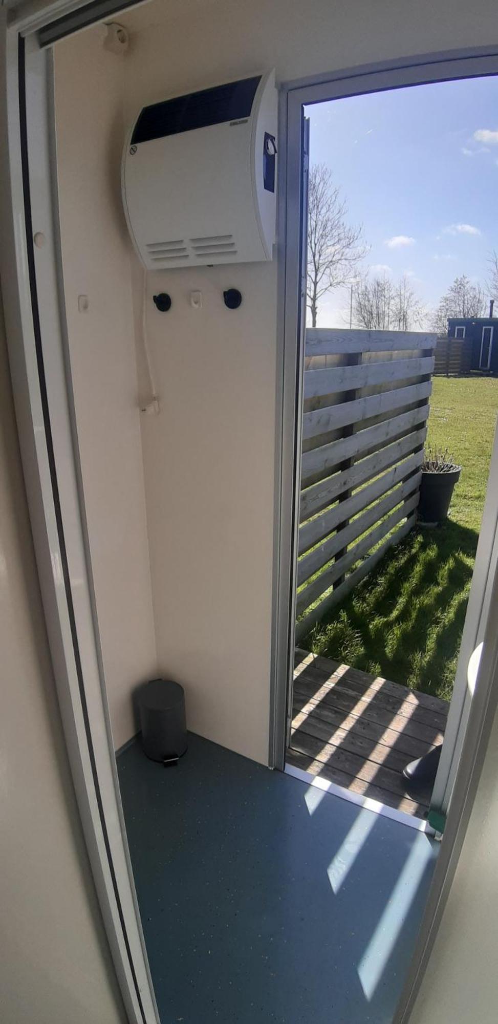 Breezand Camping De Tulpenweide Lege Kampeerplaats, Lege Plaats Op Het Gras Zonder Bed מראה חיצוני תמונה